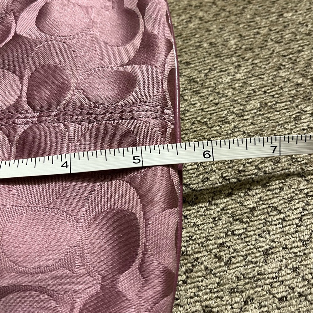 Coach wristlet. EUC. Pinkish/mauve color. Approximately 8.5 x 5.5 - Picture 7 of 7